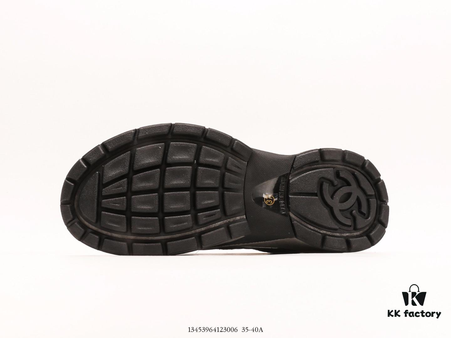 6930e6b16e68136f4d9b2b93 Chanel S Pre-Spring Vacation Collection Little Chanel Metal Casual Sneakers Gold Silverhorn Latest International Runway Series