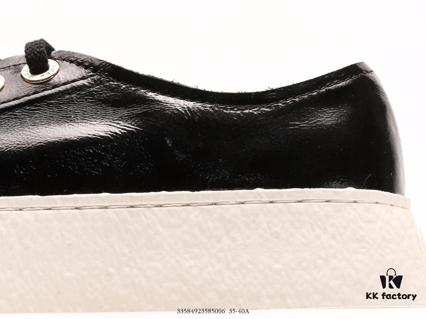 6930e6c46e68136f4d9b2baf Chanel Cookie Shoes Counter Top Leisure Style Sneakers