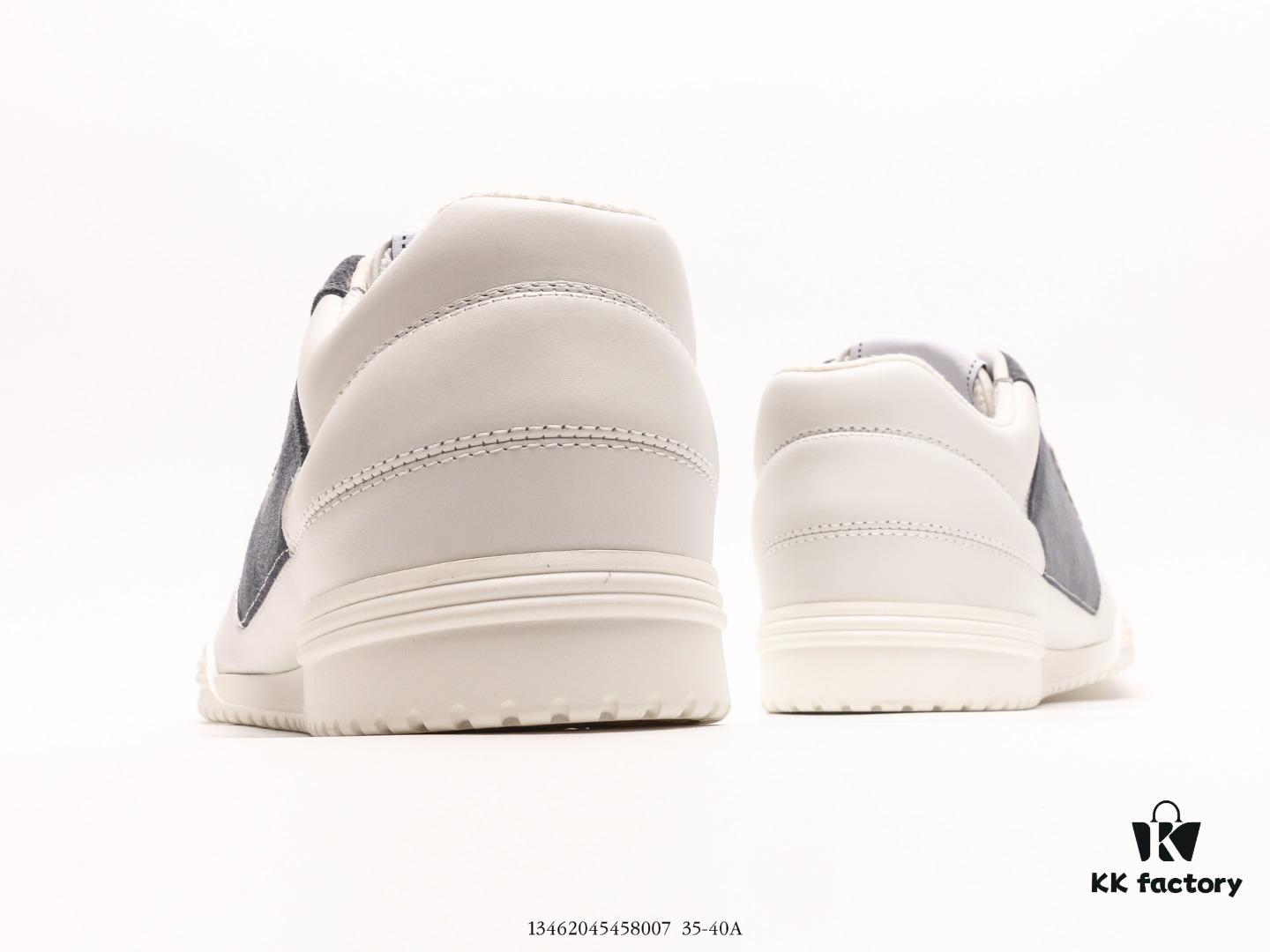 6930e6d66e68136f4d9b2bc9 Chanel 2024 Spring/Summer New Arrival Suede and Calfskin Leather Sneakers