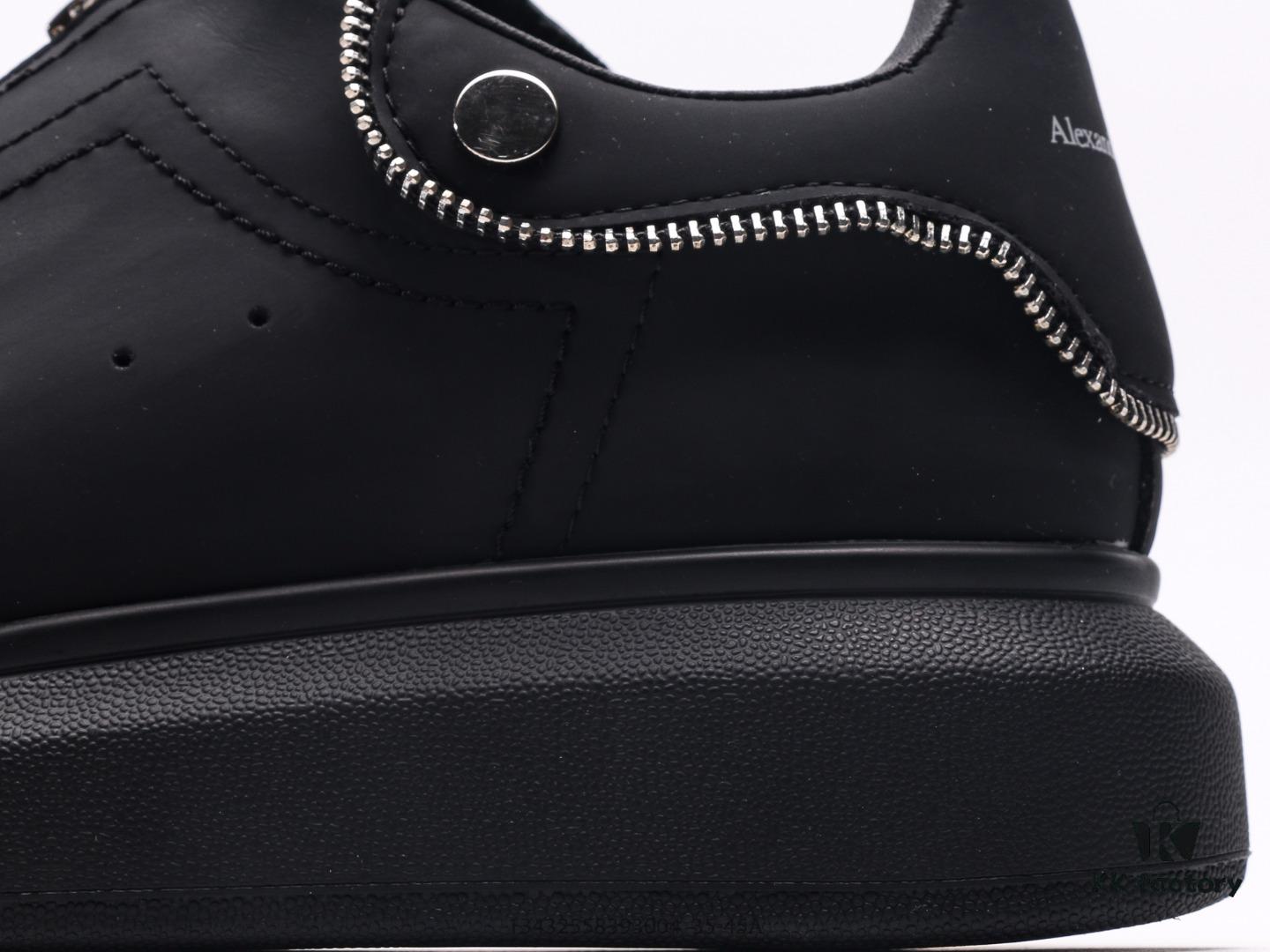 6930e7116e68136f4d9b2c2e Alexander McQueen Italian Luxury Brand Sole Leather Sneakers Low-top Fashion Thick-soled Casual White Shoes