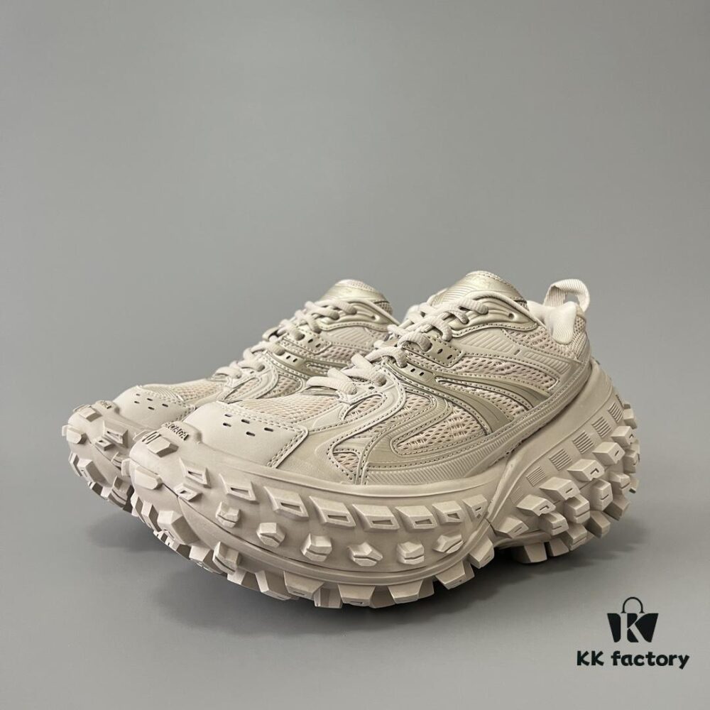6930e8a96e68136f4d9b2eb5 BALENCIAGA Defender Beige Rubber Platform Sneakers Unisex