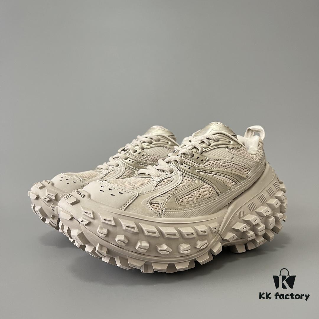 6930e8a96e68136f4d9b2eb5 BALENCIAGA Defender Beige Rubber Platform Sneakers Unisex