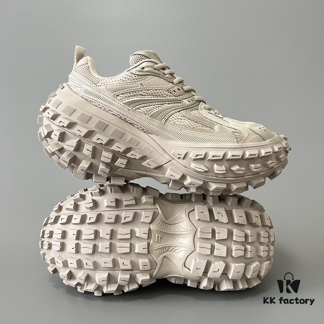 6930e8ad6e68136f4d9b2ebb BALENCIAGA Defender Beige Rubber Platform Sneakers Unisex