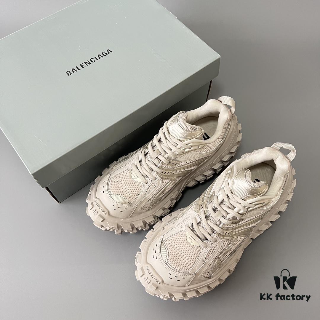 6930e8af6e68136f4d9b2ebe BALENCIAGA Defender Beige Rubber Platform Sneakers Unisex