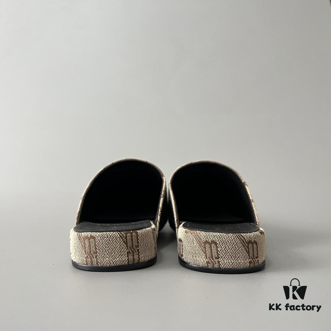6930e8fa6e68136f4d9b2f35 Balenciaga Cozy Flat Slip-on Fashion Sandals