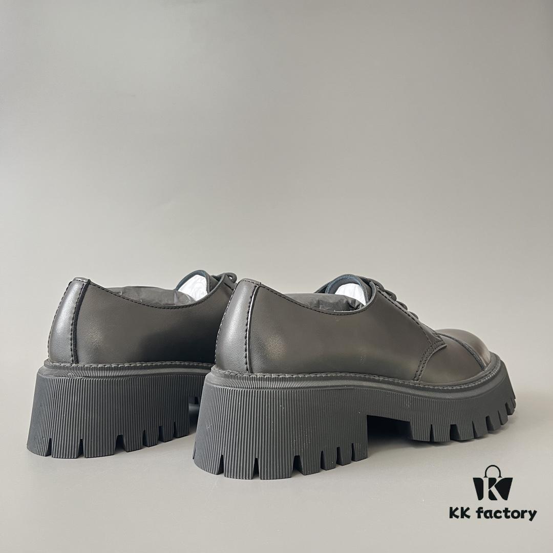 6930e93a6e68136f4d9b2f8e Balenciaga Tractor Leather Chunky Sole Lace-Up Shoes