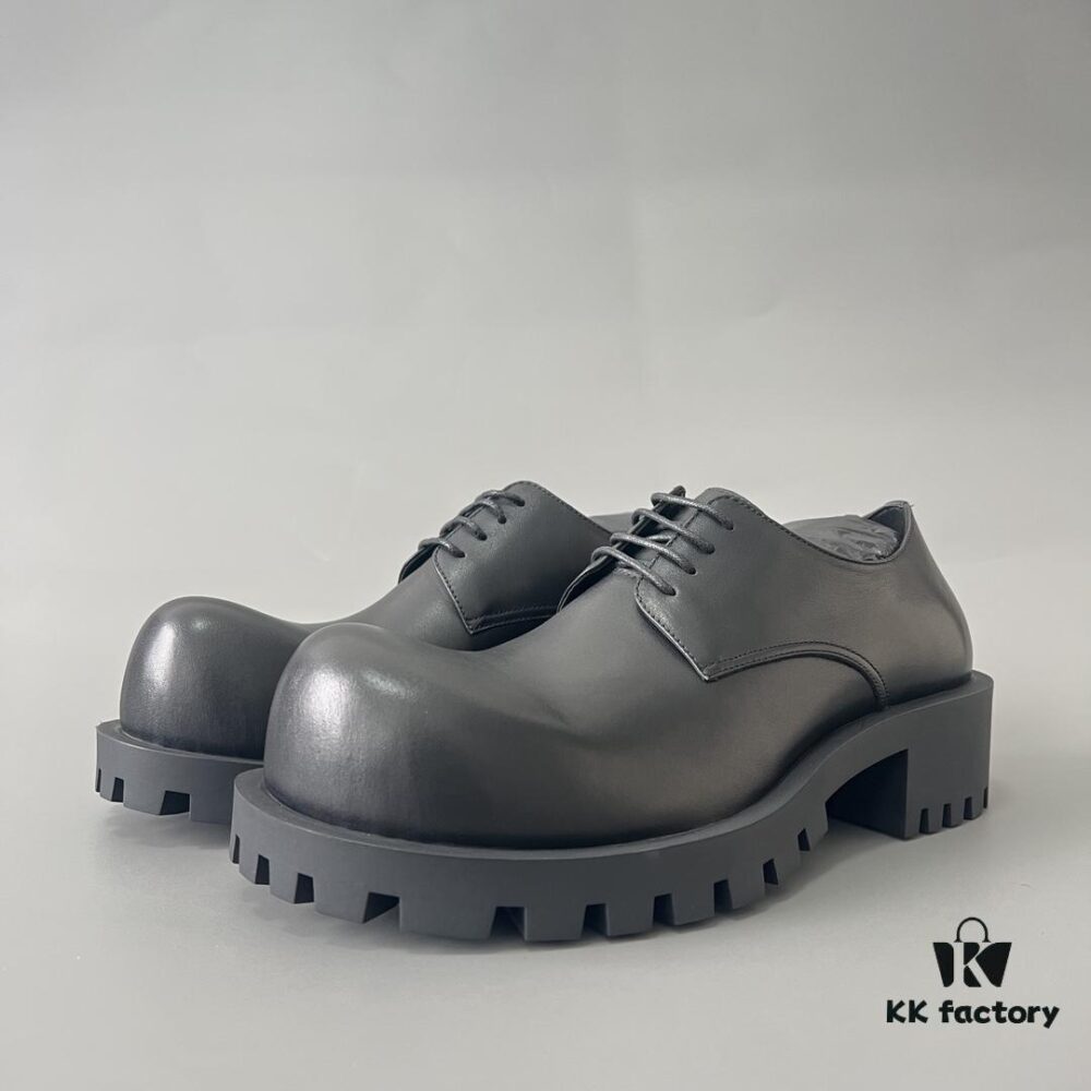 6930e93e6e68136f4d9b2f92 Balenciaga Sergent Smooth Calfskin Four-Eyelet Derby Shoes in Black