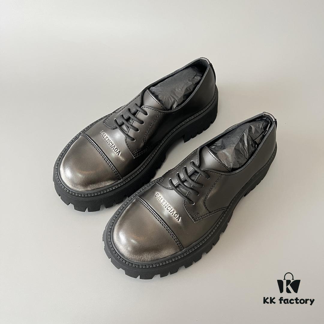 6930e93e6e68136f4d9b2f93 Balenciaga Tractor Leather Chunky Sole Lace-Up Shoes