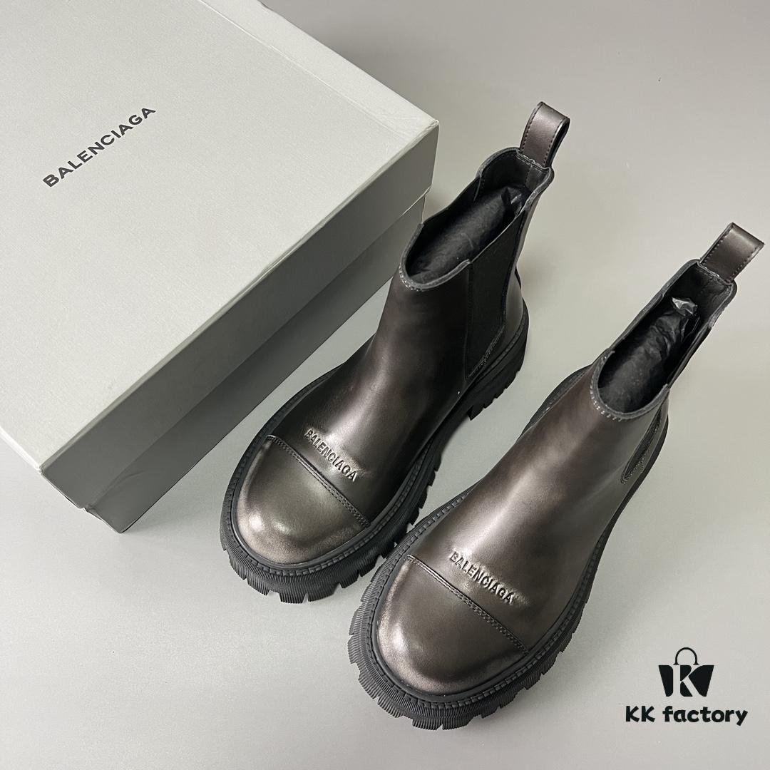 6930e95c6e68136f4d9b2fc1 Balenciaga Tractor Leather Platform Ankle Boots with Distressed Detailing