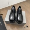 Balenciaga Sergent Derby Shoes in Smooth Calfskin Leather in Black