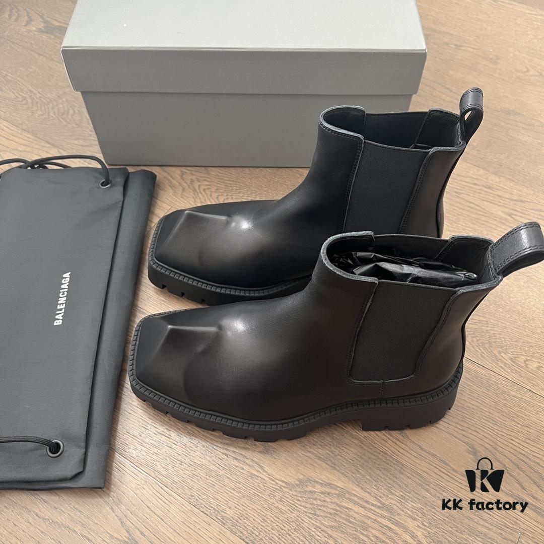 6930e96d6e68136f4d9b2fd9 Balenciaga Paris Rhino Chelsea Ankle Boots, Durable British Style, Mid-Cut Chukka Boots