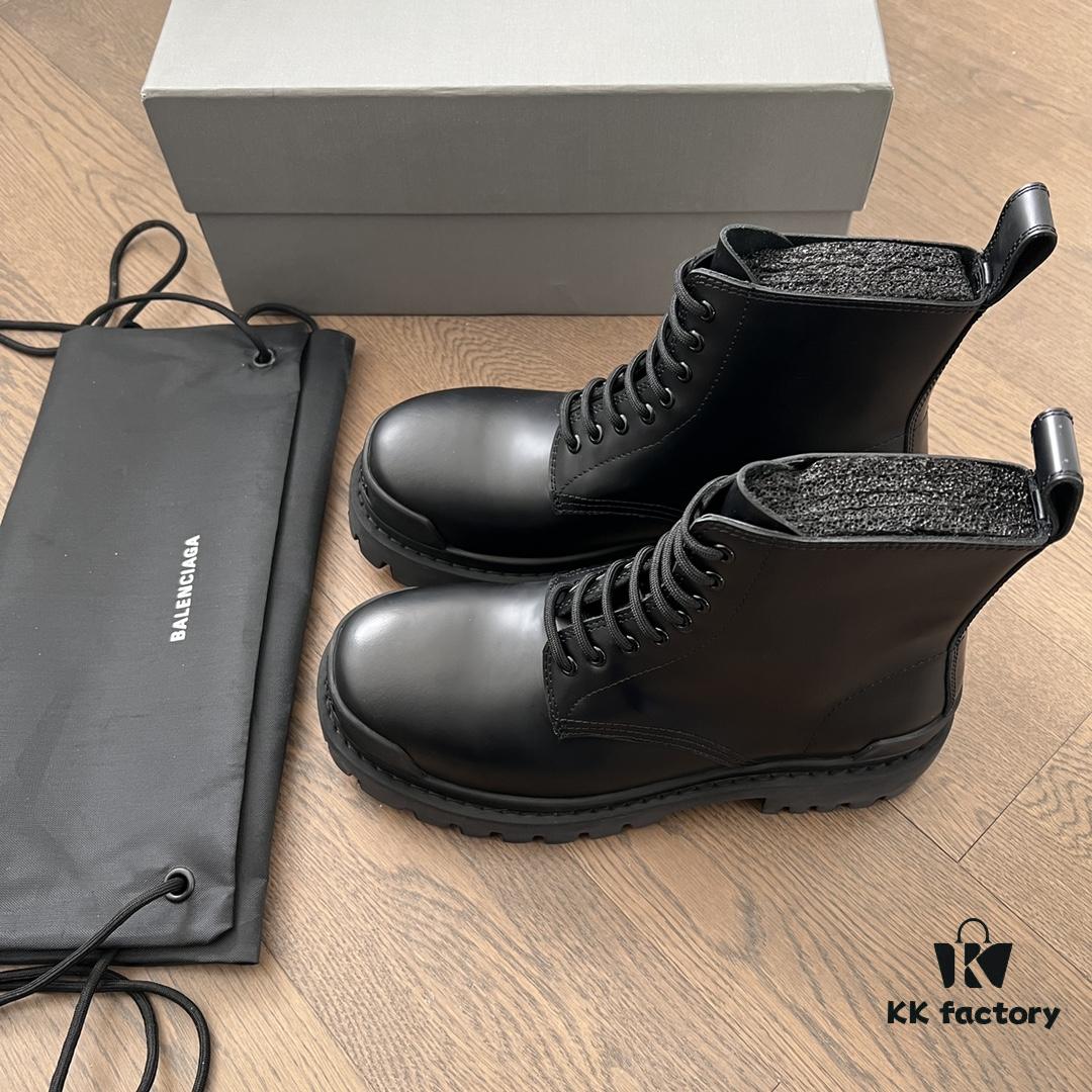 6930e9866e68136f4d9b2ffb Balenciaga Platform Lace-Up Doc Martens