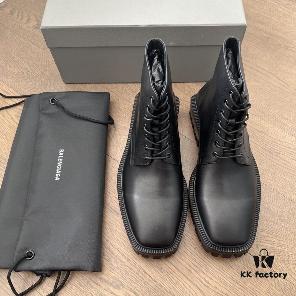 6930e9906e68136f4d9b3009 Balenciaga Gear-Soled Square-Toe Ankle Boots