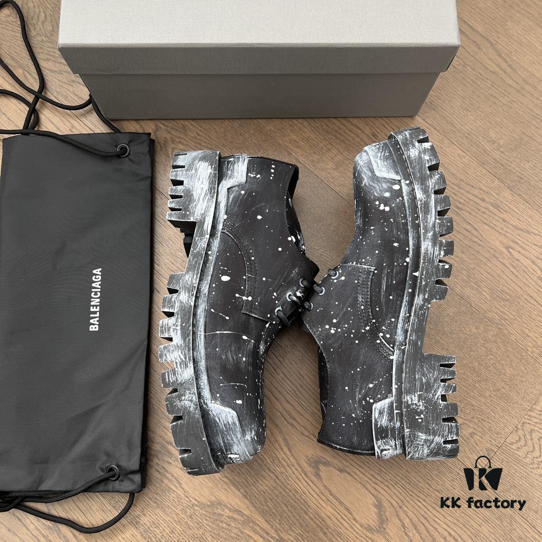 6930e99c6e68136f4d9b3018 Balenciaga Strike Low-top Lace-up Three-eyelet in Asphalt Color