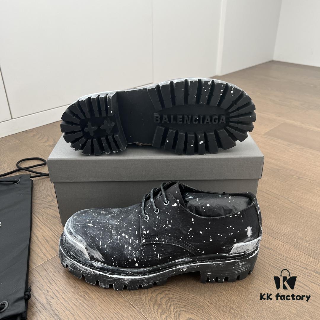 6930e99c6e68136f4d9b3019 Balenciaga Strike Low-top Lace-up Three-eyelet in Asphalt Color