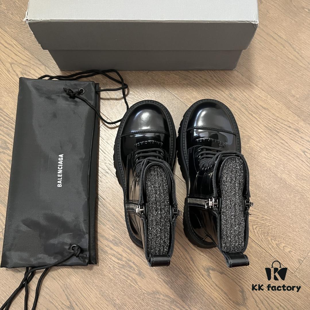 6930e9af6e68136f4d9b302d Balenciaga Tractor Chunky Leather Lace-Up Ankle Boots