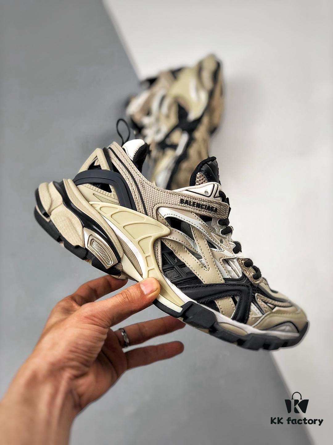 6930ea616e68136f4d9b30d5 BALENCIAGA Track 2 Sneakers Champagne Black