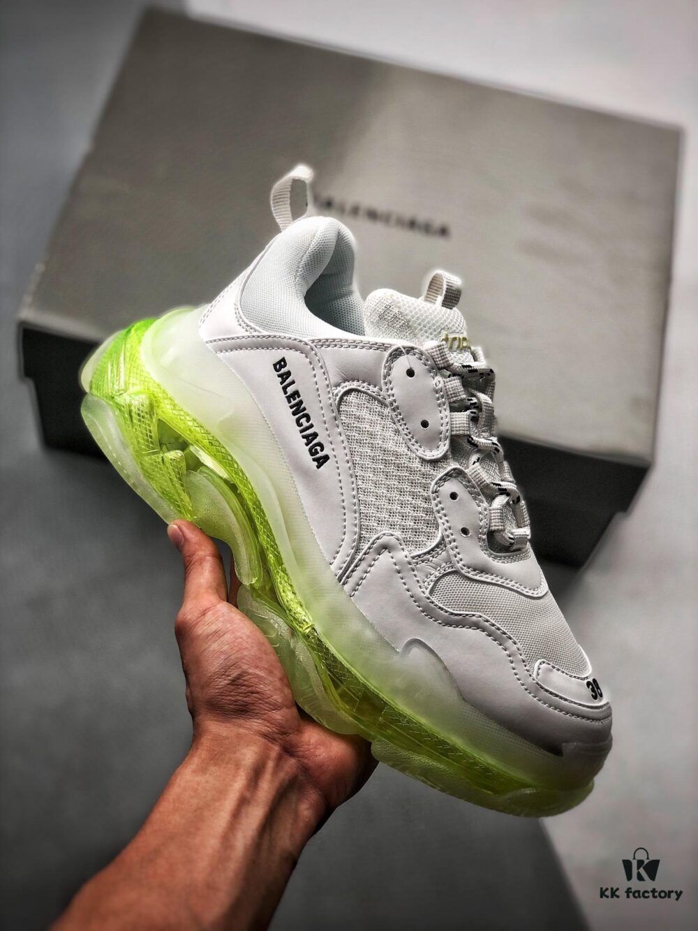 6930ea7a6e68136f4d9b30ed Balenciaga Triple S White Green