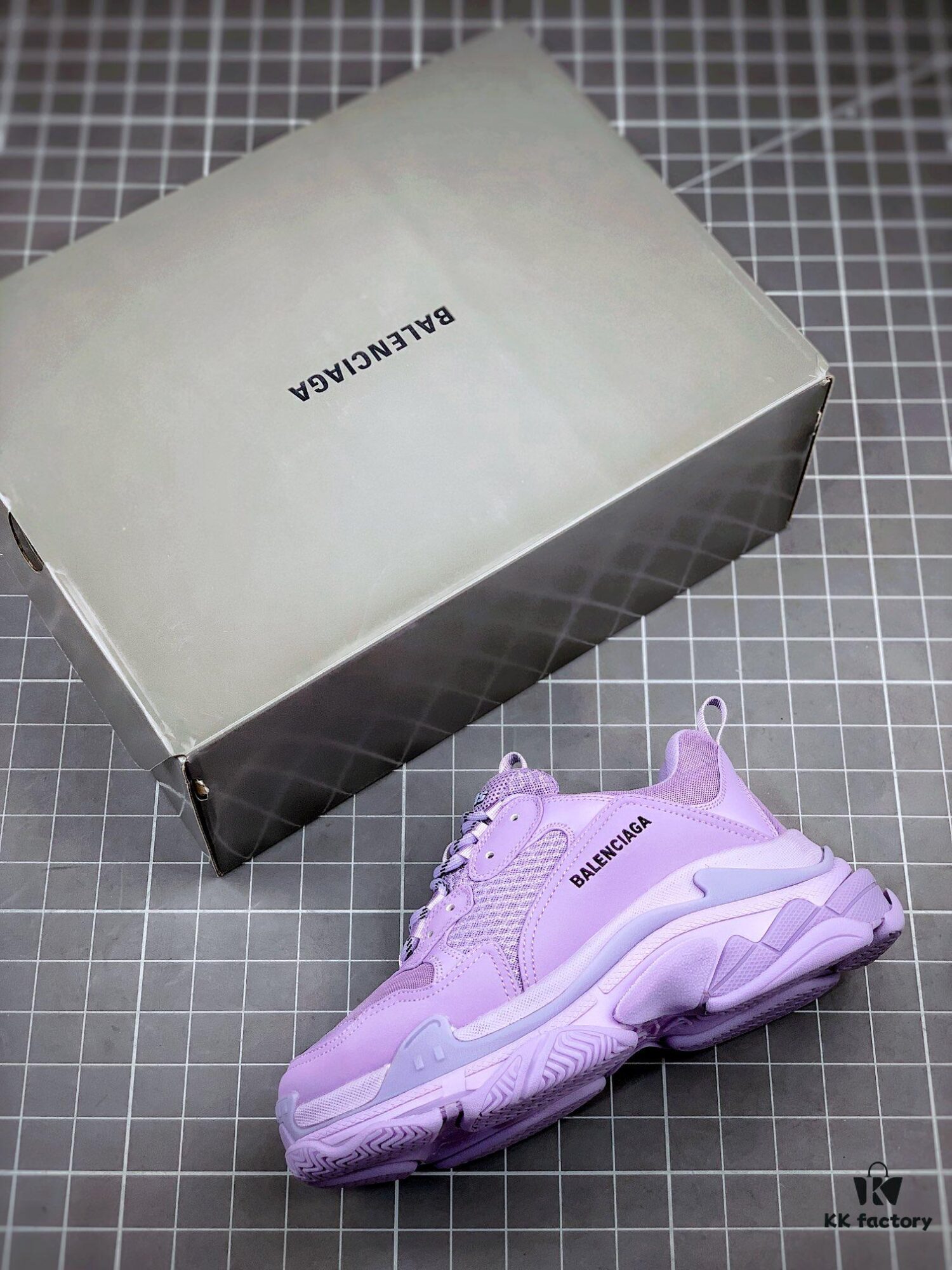 6930ea896e68136f4d9b3102 Balenciaga Triple S Purple
