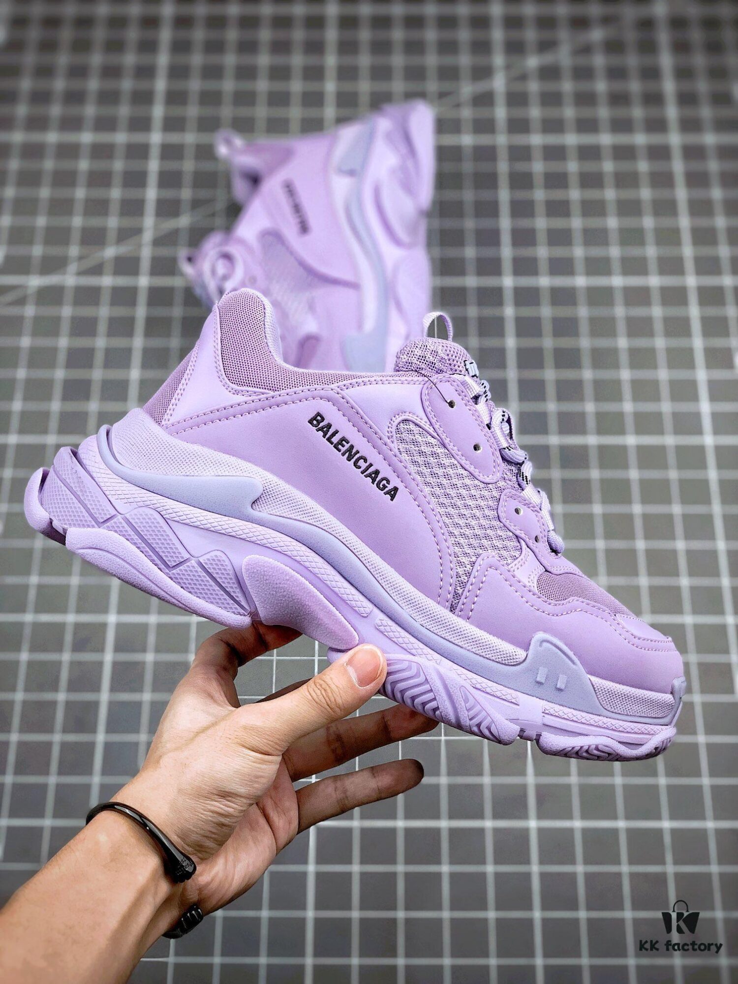 6930ea8b6e68136f4d9b3106 Balenciaga Triple S Purple