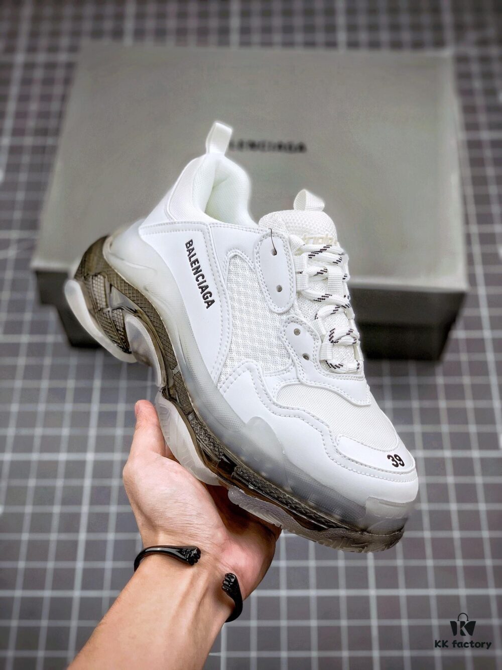 6930ea916e68136f4d9b310b Balenciaga Triple S White Carbon Grey