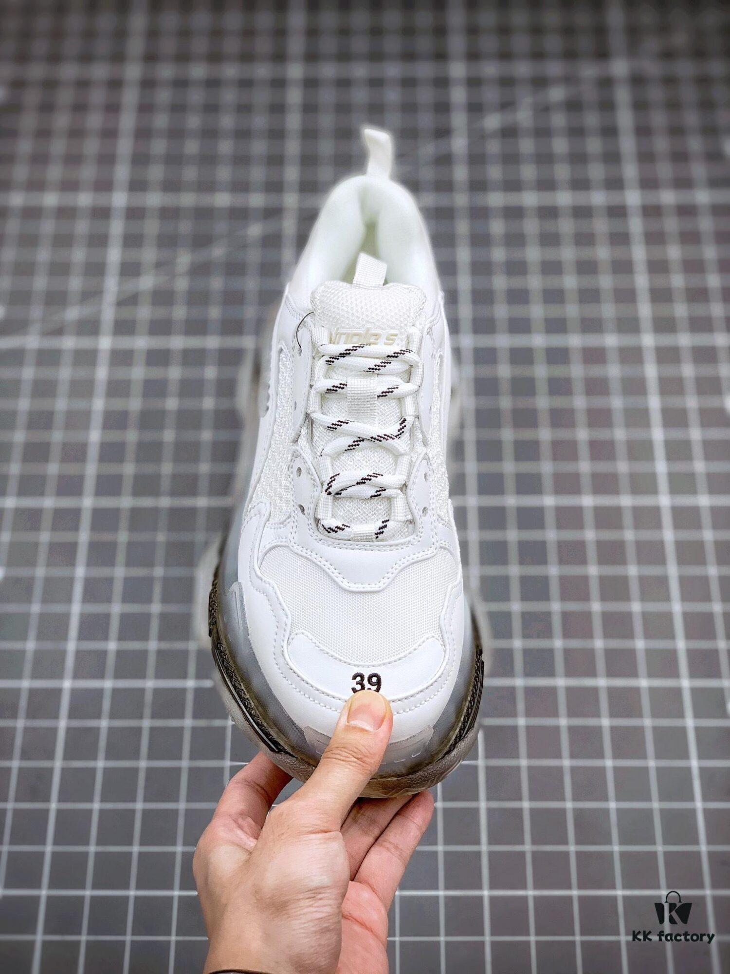 6930ea916e68136f4d9b310c Balenciaga Triple S White Carbon Grey