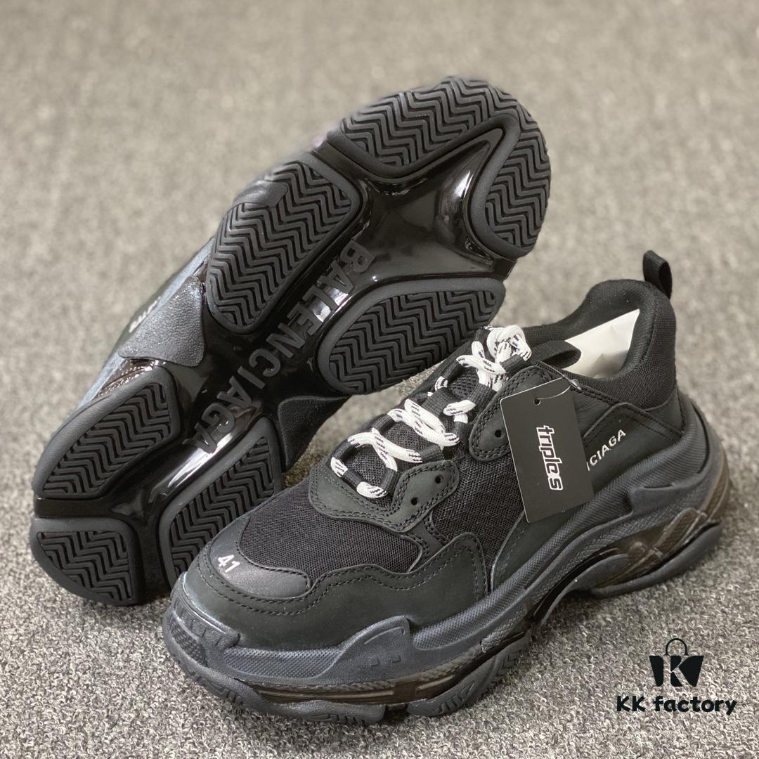 6930eac36e68136f4d9b315b Balenciaga Air Cushion Black, Top Quality Italian Production