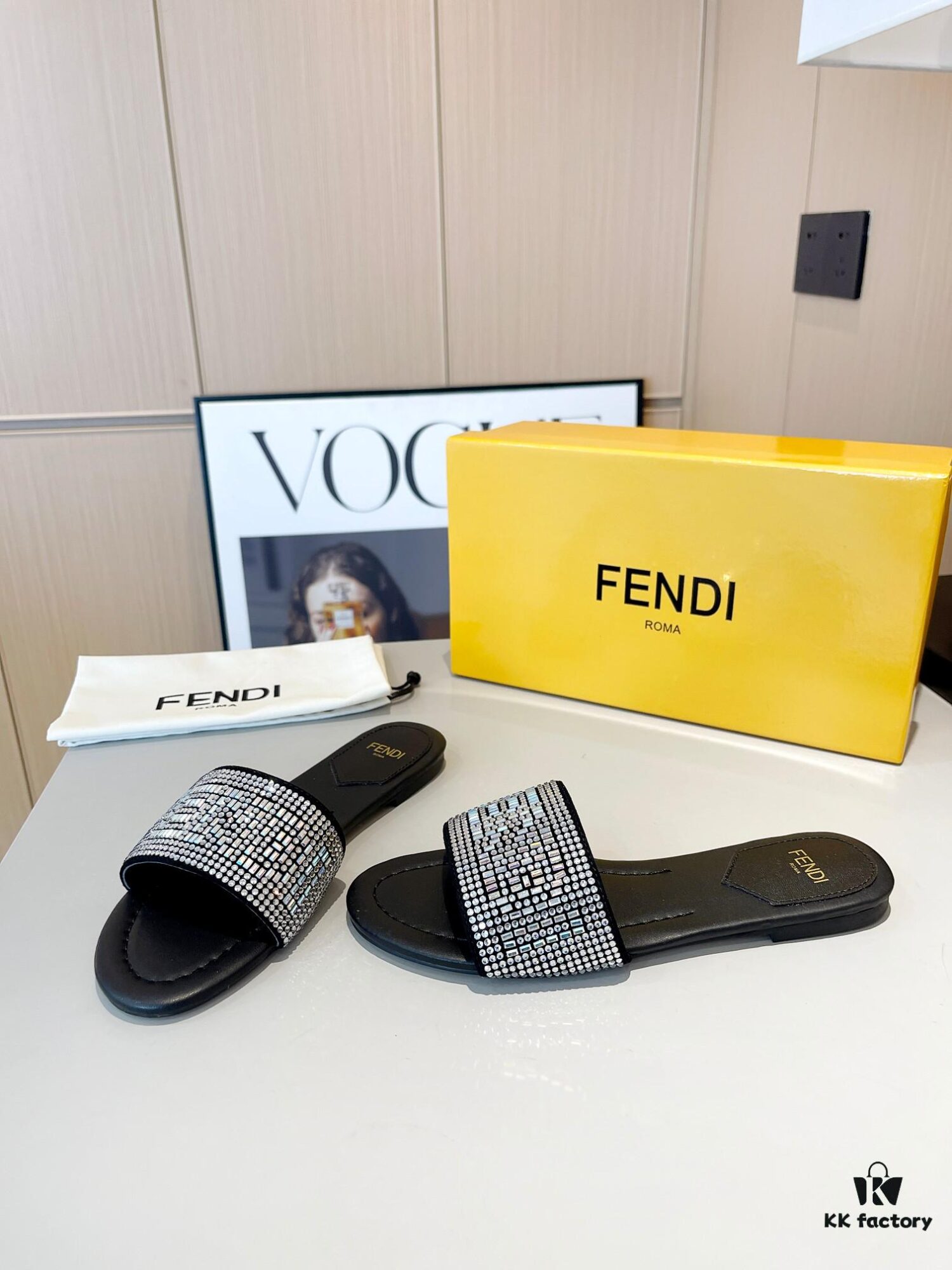 6930eb0d6e68136f4d9b31c4 Latest Summer Best-Selling FENDI Sandals, Authentic Original Retail Version, Upper and Lining Made of Full-Grain Lambskin