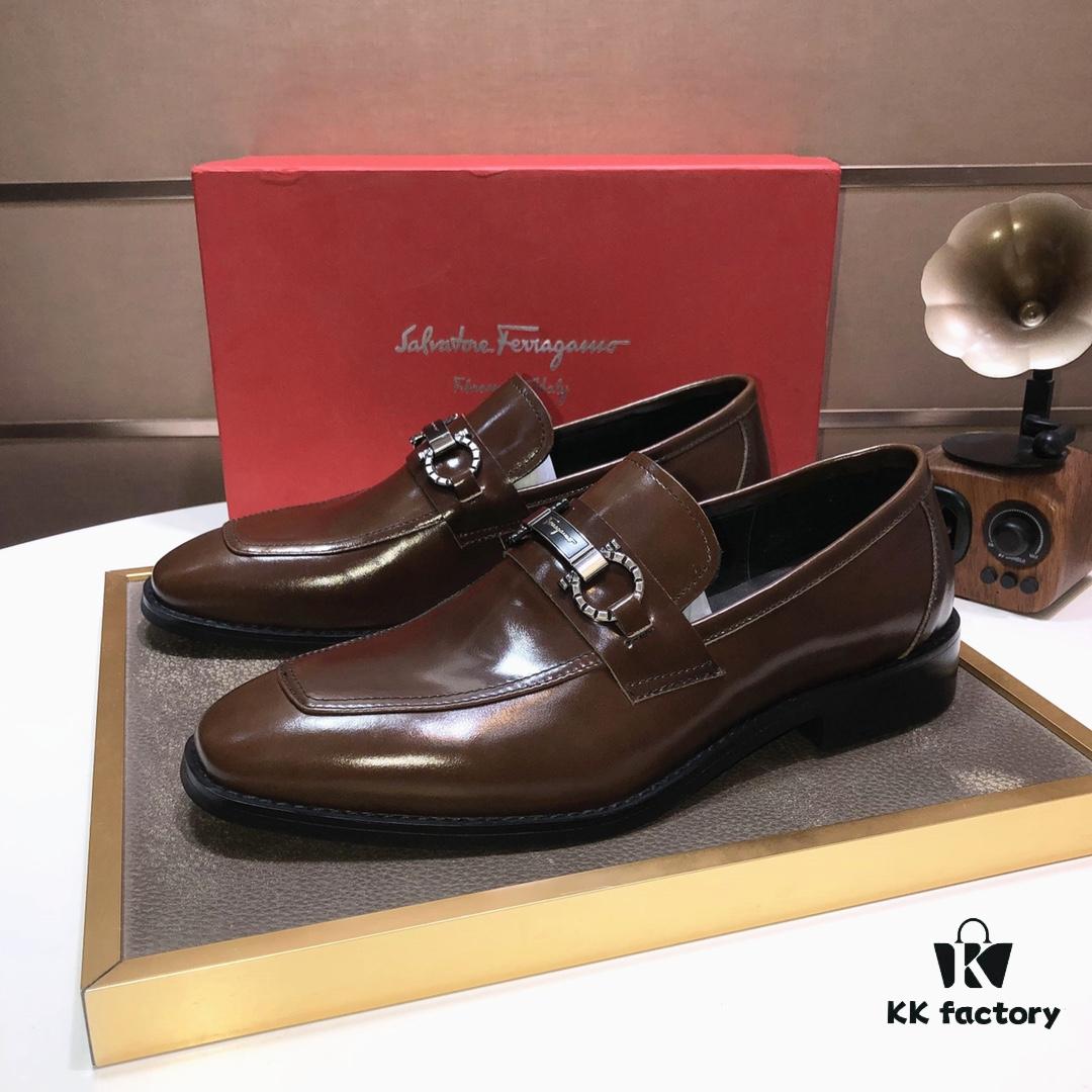 6930ebb86e68136f4d9b32be Salvatore Ferragamo New Arrival 🍃 Authentic European Style 🔰 Pleasing to the Eye 😍 Designed for Durability and Shape Retention 🌀 Crafted Using Traditional Techniques with Innovative Touches 💪 Premium Genuine Lamb Leather ♻ Smooth, Natural, and Exceptionally Lustrous ⭐ Imported Cowhide