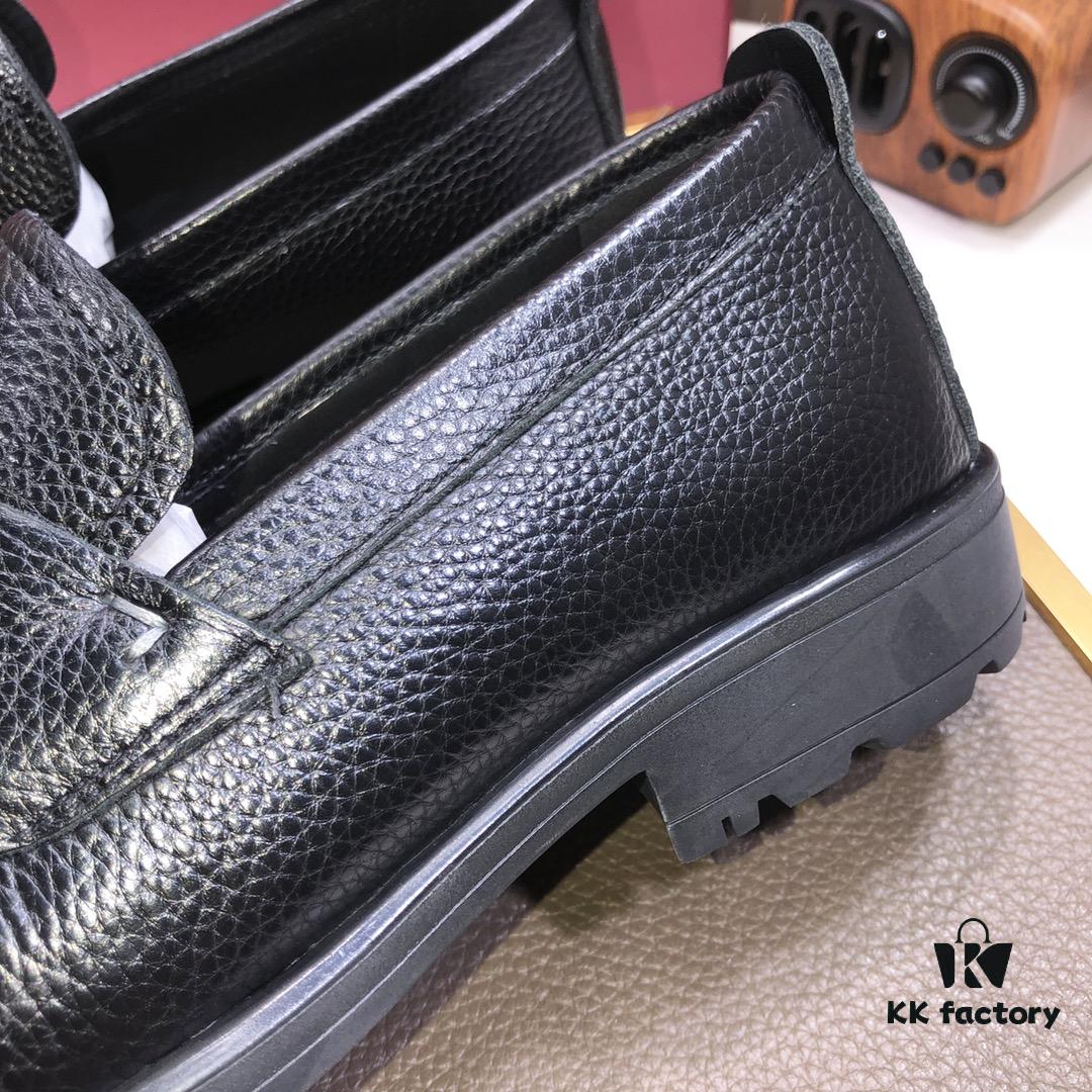 6930ebd16e68136f4d9b32e5 Ferragamo Latest Collection Genuine Imported Calfskin Leather Shoes with Dyed Lamb Skin Lining and Original Luxury Metal Buckle