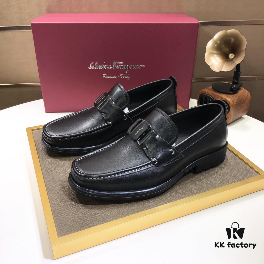 6930ebd36e68136f4d9b32ea Ferragamo Latest Design Original Imported Cowhide Leather with Dyed Lamb Skin Lining and Luxurious Metal Buckle