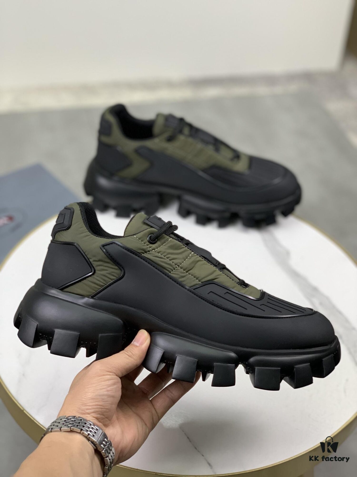 6930ec596e68136f4d9b33ad High-Quality PRADA Men's Shoes 2021 Latest Official Website Release, 1:1 Replication, Hong Kong Counter Synchronized, Runway Same Style