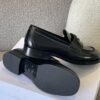 6930ec7a6e68136f4d9b33e2 Prada 22SS Classic Leather-Soled Loafers