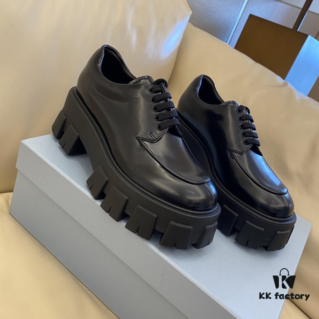 PRADA Gear-Soled Loafers Top Version Faithfully Replicated with Premium Craftsmanship
