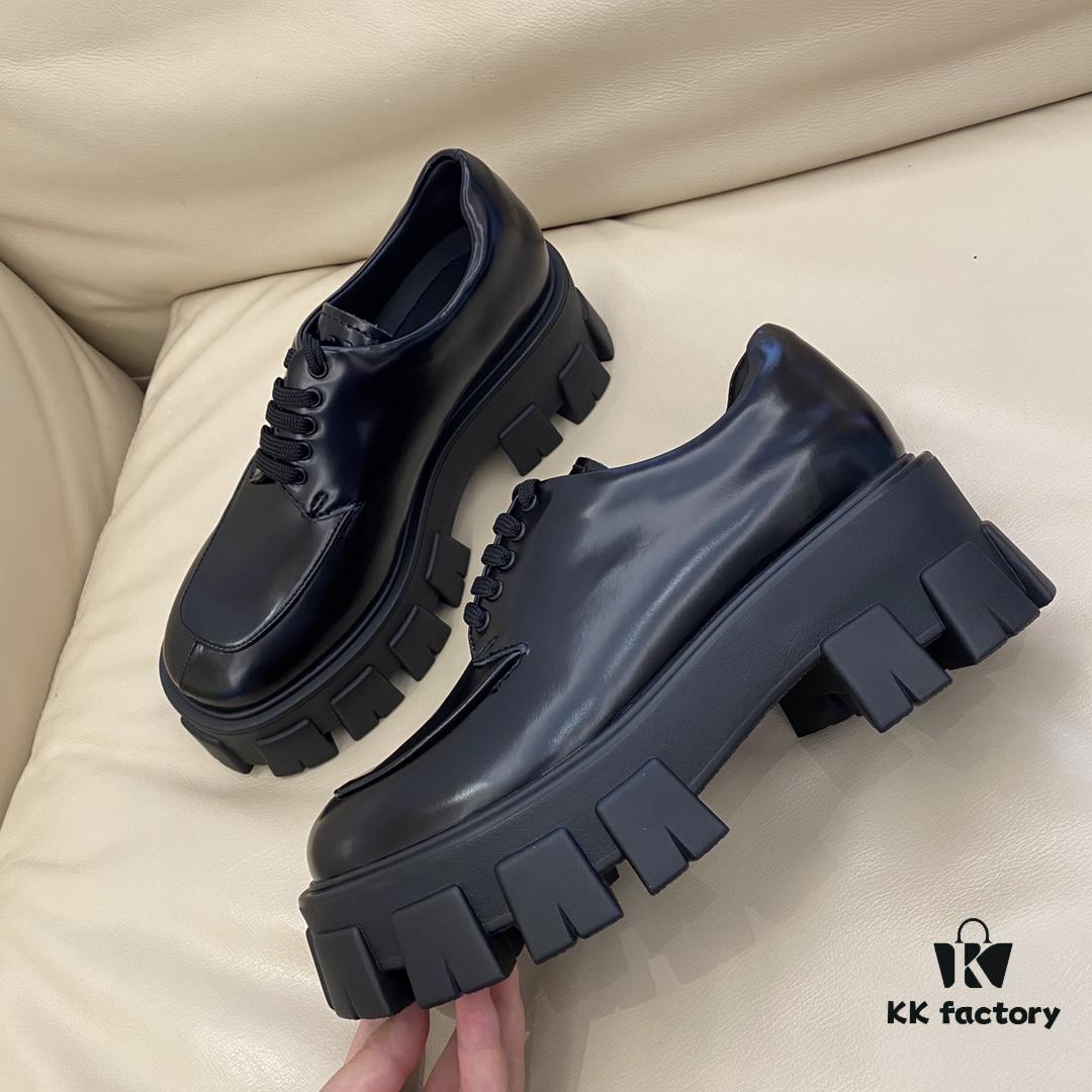 PRADA Gear-Soled Loafers Top Version Faithfully Replicated with Premium Craftsmanship