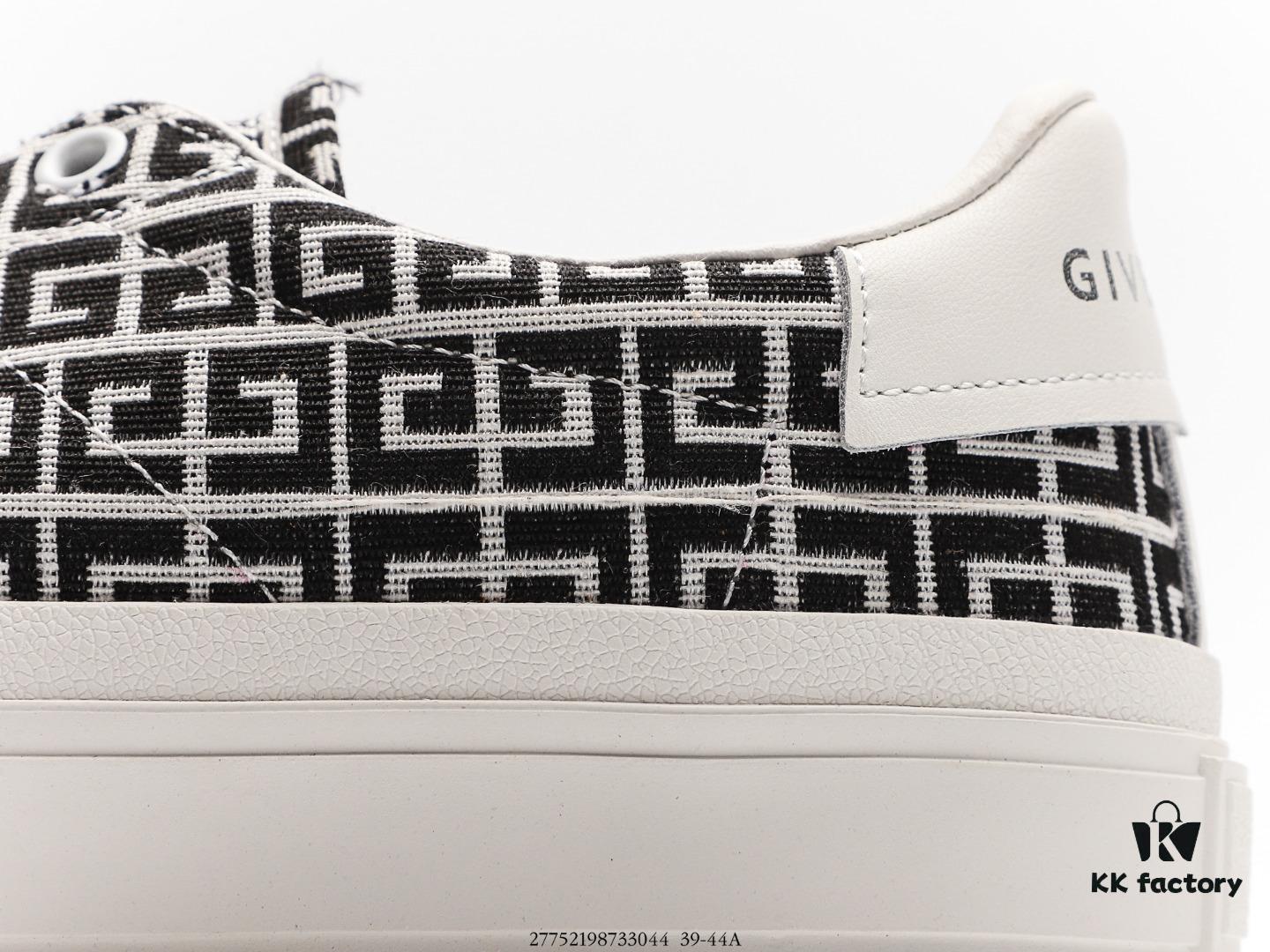 6930ecaa6e68136f4d9b3425 Givenchy Givenchy from France, founded by designer Hubert de Givenchy, embodies the brand's original spirit. #ZeroGlueTechnology #UpperMadeOfOriginalMatteSilkCalfLeather #HeelLiningAndInsoleMadeOfOriginalMatteLeather The most desirable all-season white sneakers in 2019