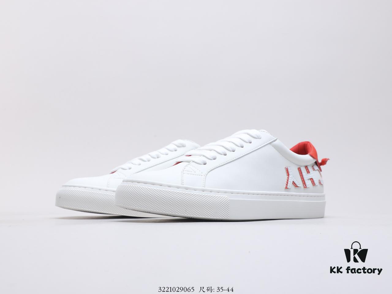 6930eccd6e68136f4d9b345d Givenchy Givenchy Fashion Casual White Sneakers Official New Color (Dark Green) Sea Shopping Proxy Purchase Designated Version Top-Tier Glueless Craftsmanship Original Size 11 Pattern Time-Consuming Research and Development Market's Best Version The First Pair of Givenchy for Autumn The Only Correct Quality Exclusive Release Top Custom Silk Calfskin at the Heel