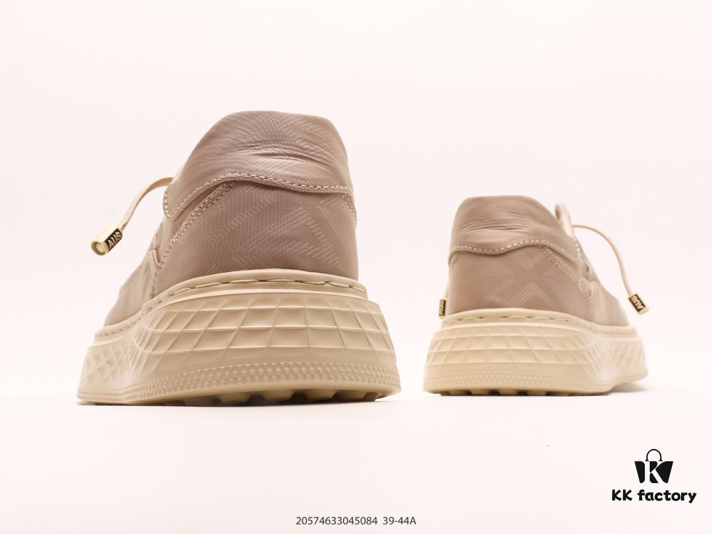 6930ed5b6e68136f4d9b3525 ECCO New Arrival Versatile Casual Running Shoes, Premium Uppers with Even Stitching, Clear Texture, Original Order Quality, ECCO Family Craftsmanship, High-End Fashion, Simple and Elegant Design, Slip-Resistant and Comfortable, Stylish Sporty Look