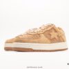 6930eea06e68136f4d9b3746 Ape Head Bape Sta Low Popular Classic Retro - Premium White Calfskin Leather Throughout Including Interior and Tongue, High-End Texture and Stain Resistant. Ape Head Embossed Logo, Metallic Ape Head Lace Aglet Showcasing Bape's Design Integrity. Ortholite Cushioning for Comfortable and Durable Wear – Best Value Compared to Overpriced Market Alternatives