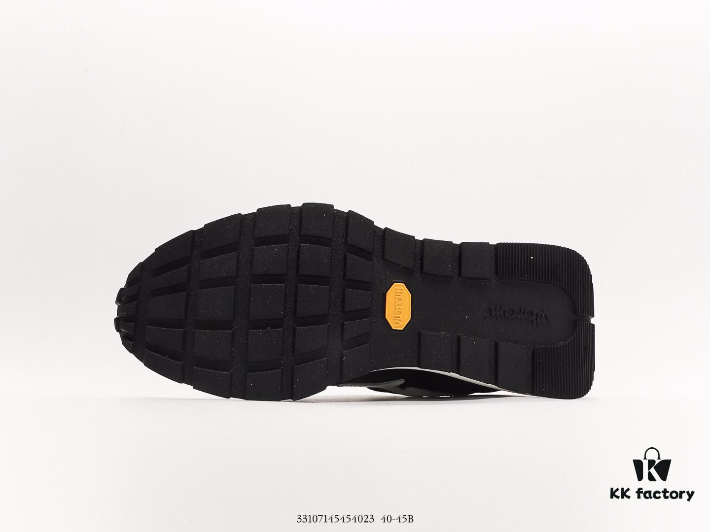 6930ef0c6e68136f4d9b37ee Bape x Nike Air Force 1'07 Low A BATHING APE Monkey Head, Low-Top Casual Sneakers, Color-Blocked Lace-Up Athletic Shoes Featuring the Iconic Phrase 'Ape Shall Never Kill Ape' from the Film. As a Pioneer of Harajuku Culture, A BATHING APE® Has Led Streetwear Trends with Its Signature Camouflage Prints and Monkey Logo, Establishing a Unique and Unmistakable Style.