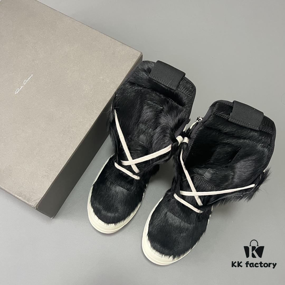 6930ef9e6e68136f4d9b38b7 Rick Owens Horsehair Black and White Inverted Triangle