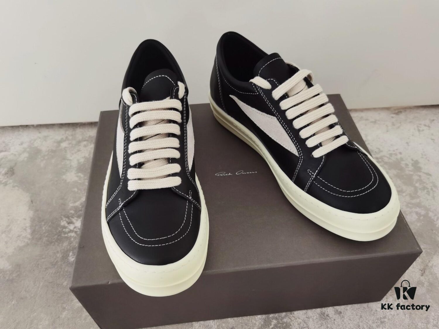 6930f1a66e68136f4d9b3b81 RICKOwens Full-Grain Calfskin Low-Cut Shoes Inspired by VANS Design