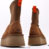 6930f1ff6e68136f4d9b3c02 UGG Full Wool Lining Top Quality Sheepskin Winter Boots from Australia, Warm Luxury Brand Unisex Style, UGG-5877 Official Website Synchronized, Made from Imported Cowhide with Fine Craftsmanship, Featuring Imported Rubber Foam Sole (Comfortable, Soft, Wear-Resistant), Excellent Quality and Exquisite Workmanship That You'll Fall in Love With at First Sight