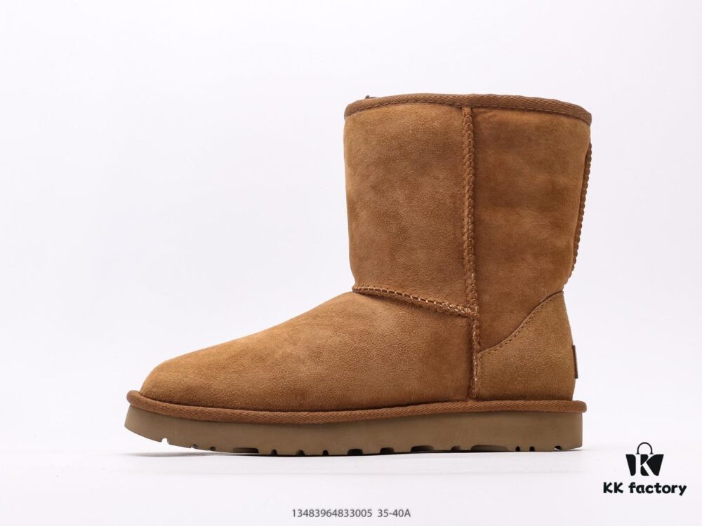 UGG Full Wool Lining Top Quality Sheepskin Winter Boots from Australia, Warm Luxury Brand Unisex Style, UGG-5877 Official Website Synchronized, Made with Imported Cowhide and Precision Stitching, Featuring Imported Rubber Foam Outsole (Comfortable, Soft, Wear-Resistant), Excellent Craftsmanship That Wins Your Heart at First Sight