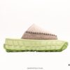 UGG W Classic Coquette Clog Slipper II, Coquette 2.0 Series Fashionable Indoor Mule-Style Comfortable Warm Half-Open Back Slippers