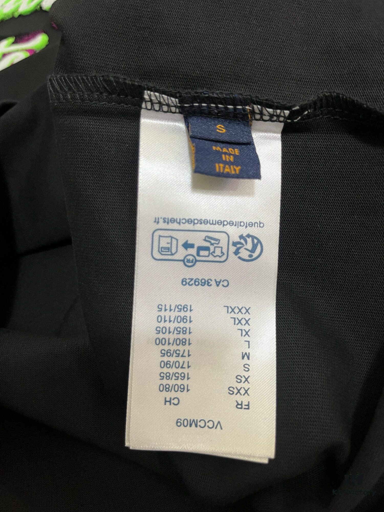 6930f5046e68136f4d9b3f7b LOUIS VUITTON Lv Louis Vuitton New Logo Embroidered Gradient Letter Crew Neck Short Sleeve T-Shirt