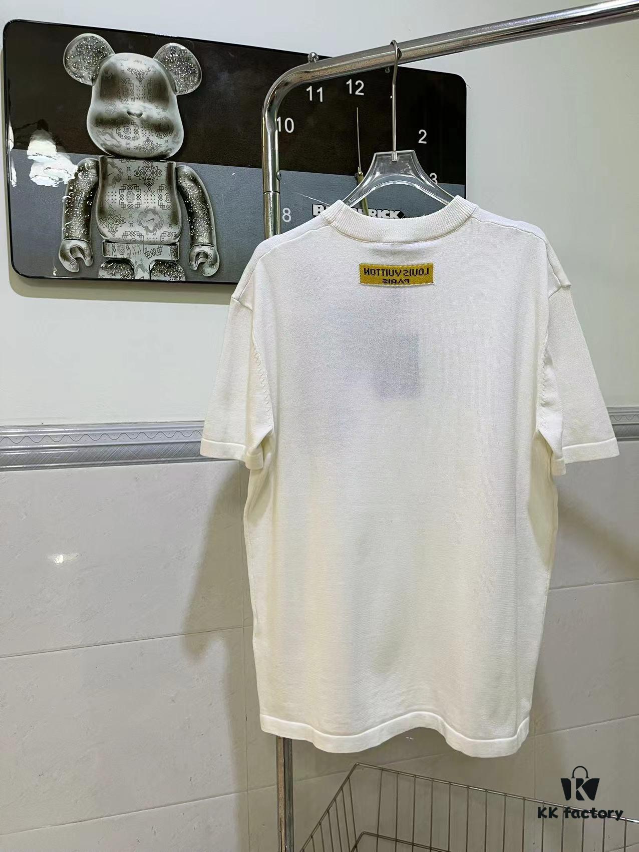 6930f5136e68136f4d9b3f8a LOUIS VUITTON 23SS New Arrival Paper Plane Design Knitted Short-Sleeve Shirt