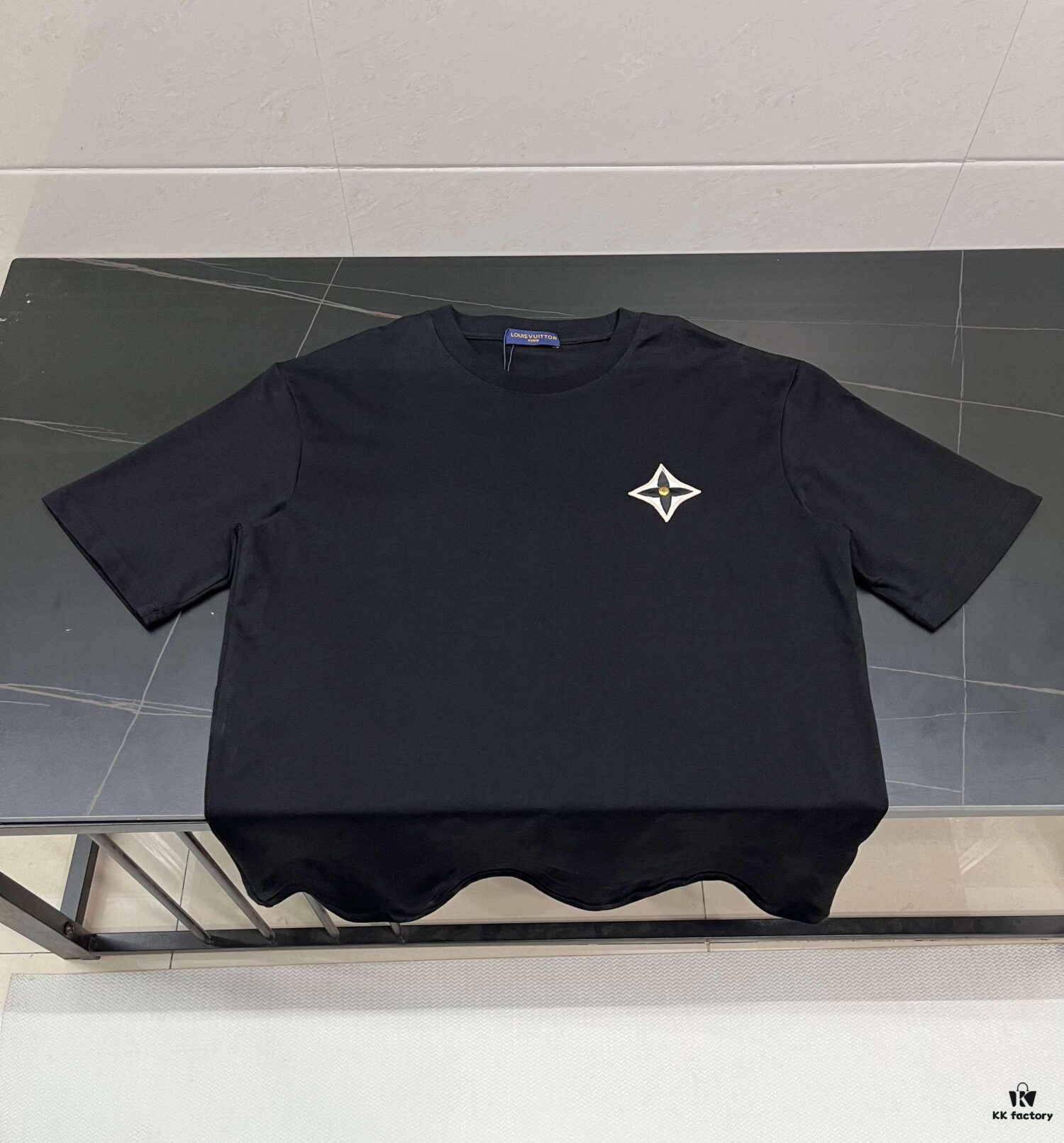 6930f5316e68136f4d9b3fac Louis Vuitton/LV New Arrival Logo Embroidered Short Sleeve T-Shirt with Refined 3D Embroidery