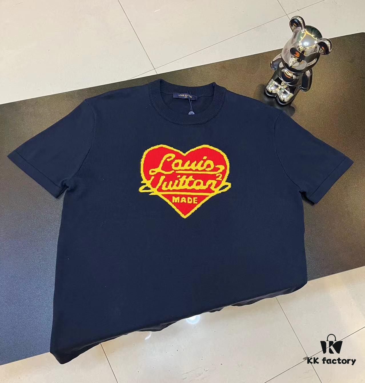 6930f5466e68136f4d9b3fc5 LOUIS VUITTON LV 2024 Spring New Heart Knit Short-Sleeve Unisex