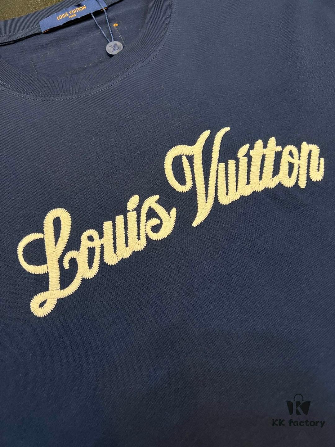 6930f5576e68136f4d9b3fda LOUIS VUITTON Embroidered Signature Short-Sleeve T-Shirt